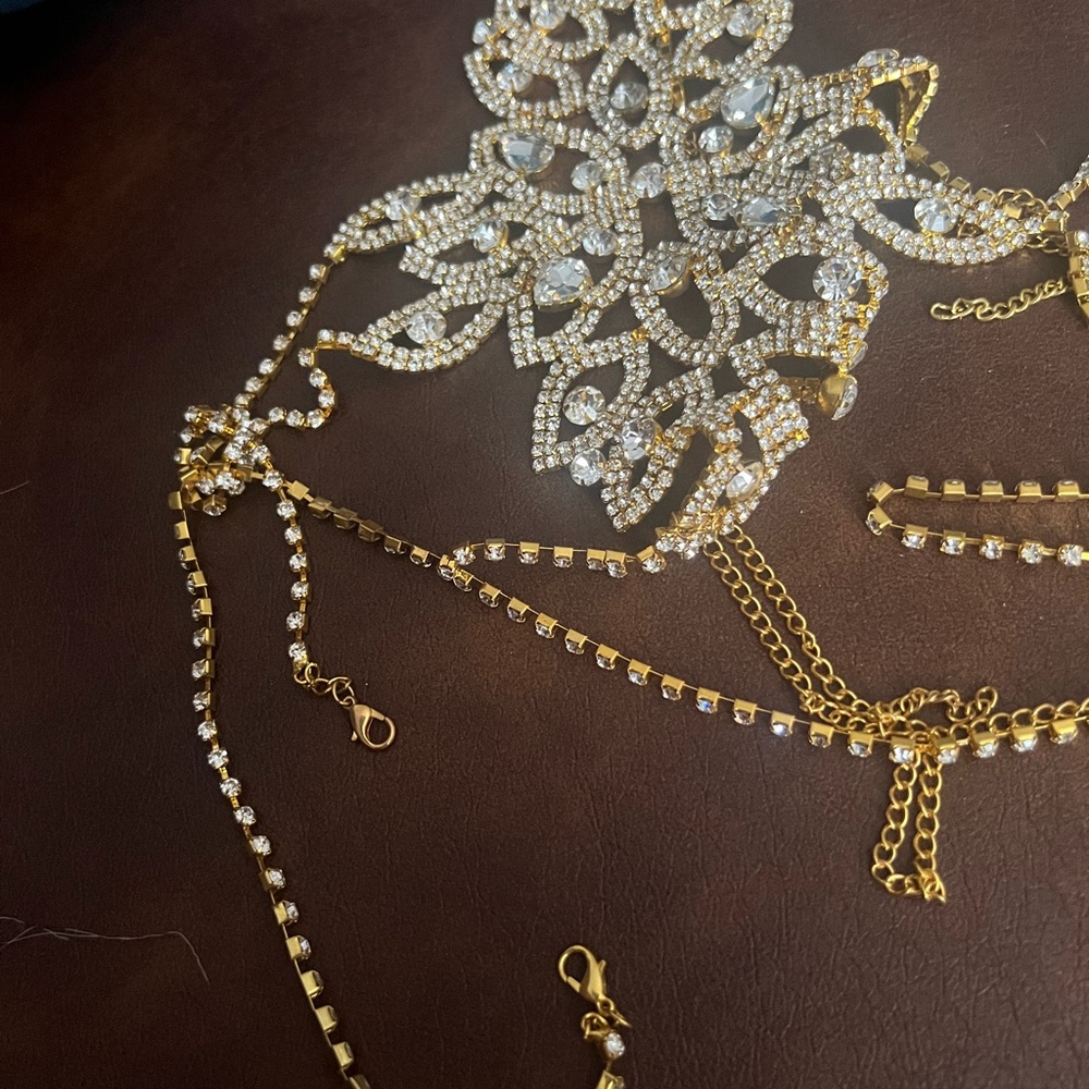 Body accessories - Picture 2 of 6